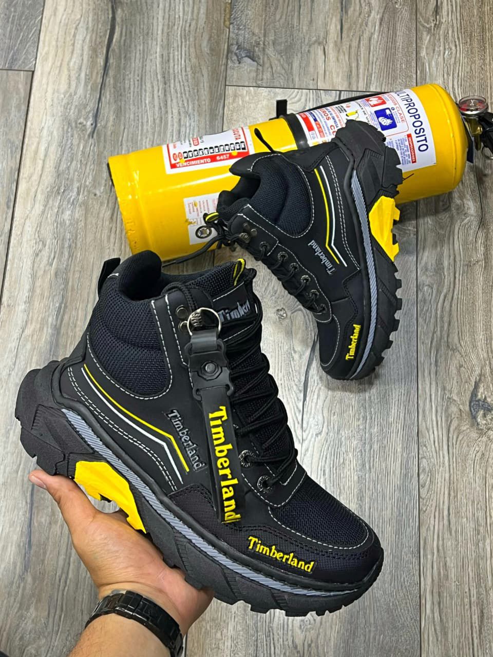 Bota Tim Lineas Caballero