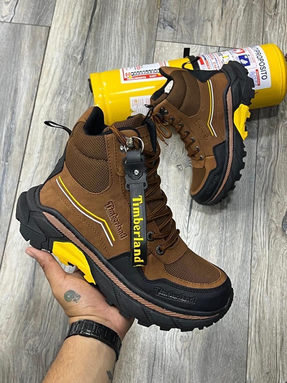 Bota Tim Lineas Caballero
